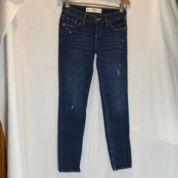 Abercrombie & Fitch Perfect Stretch Skinny Jeans with ankle zipper - women 00 - Picture 8 of 11